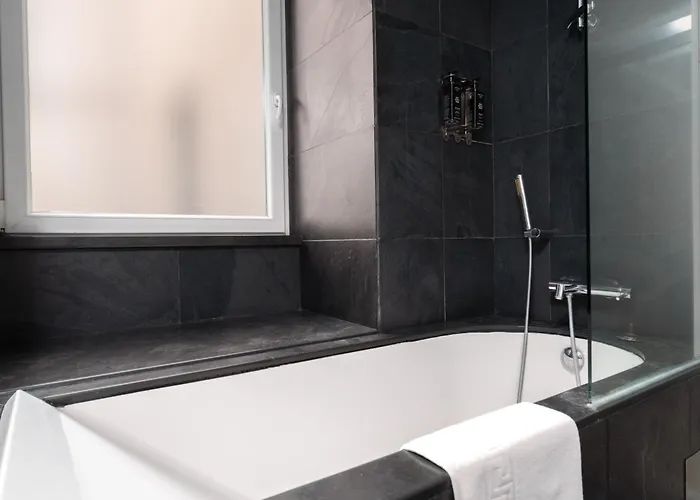 Apartmanhotel Limehome Rua Do Arsenal 4*